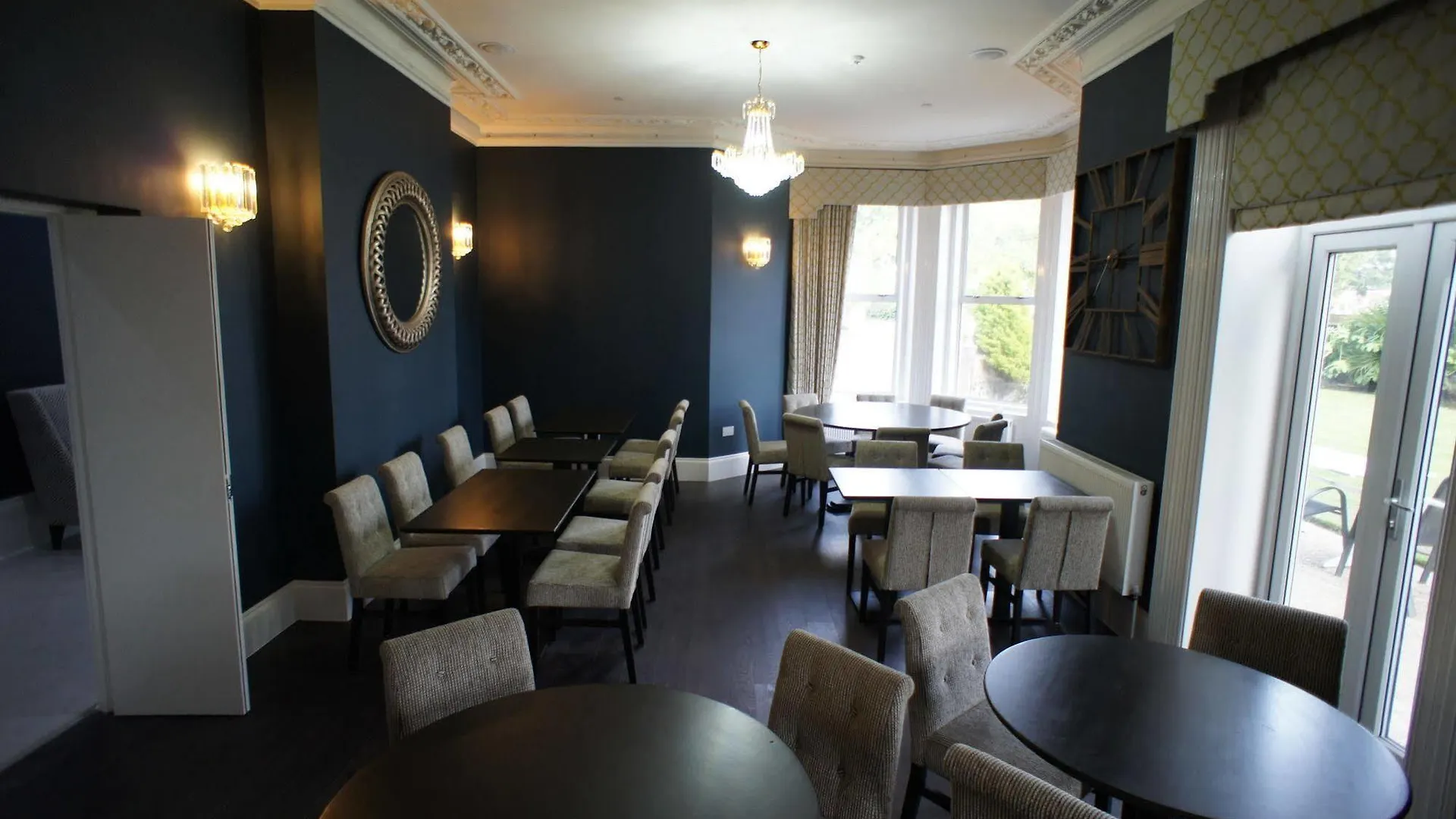 Applewood Hotel Bournemouth 3*,